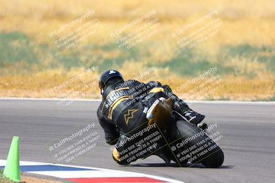 media/Apr-30-2023-CRA (Sun) [[020fcf5d43]]/Race 11-600 Expert Superbike/